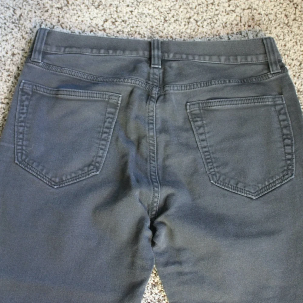 Traveler Jeans from Banana Republic - Picture 5 of 8